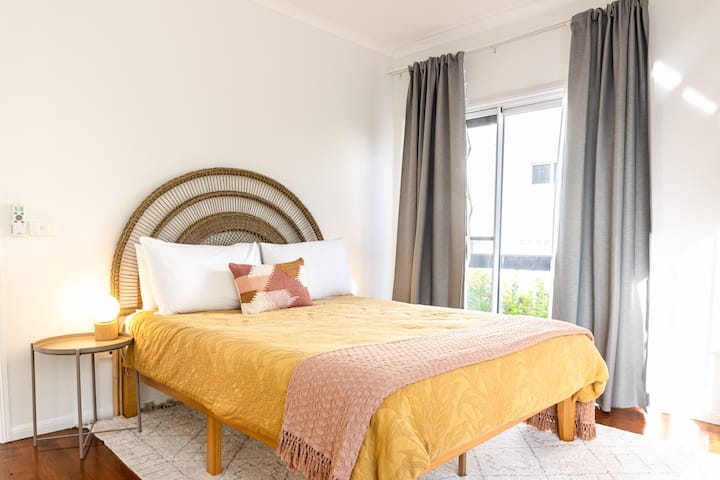 საძინებელი 1