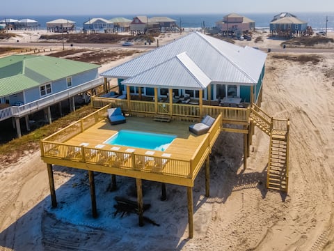 Private pool, bayfront beach, kayaks!
