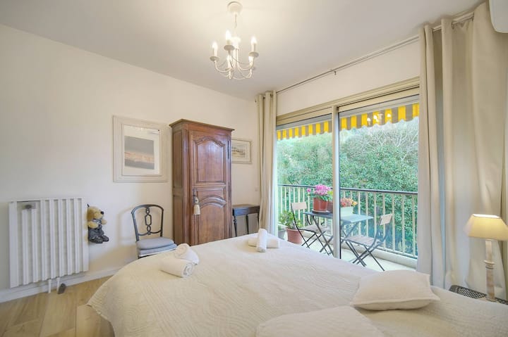 غرفة النوم 1