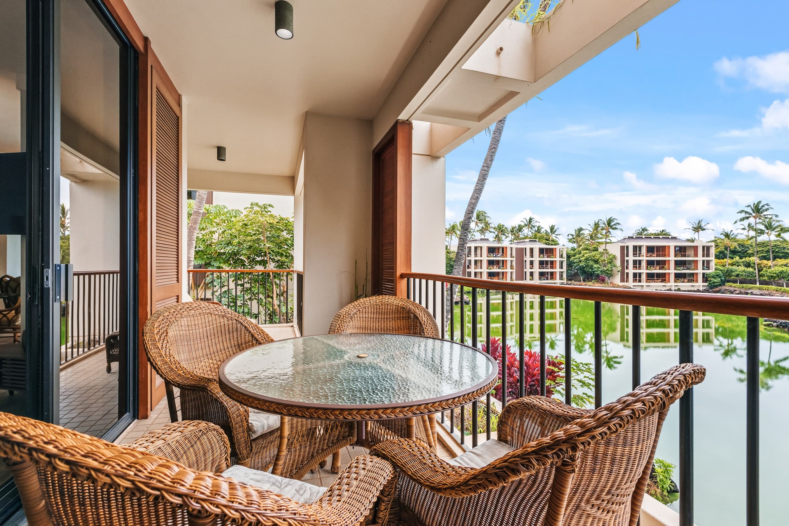 Condo in Waimea · ★4.67 · 2 bedrooms · 3 beds · 2.5 baths - Image 9