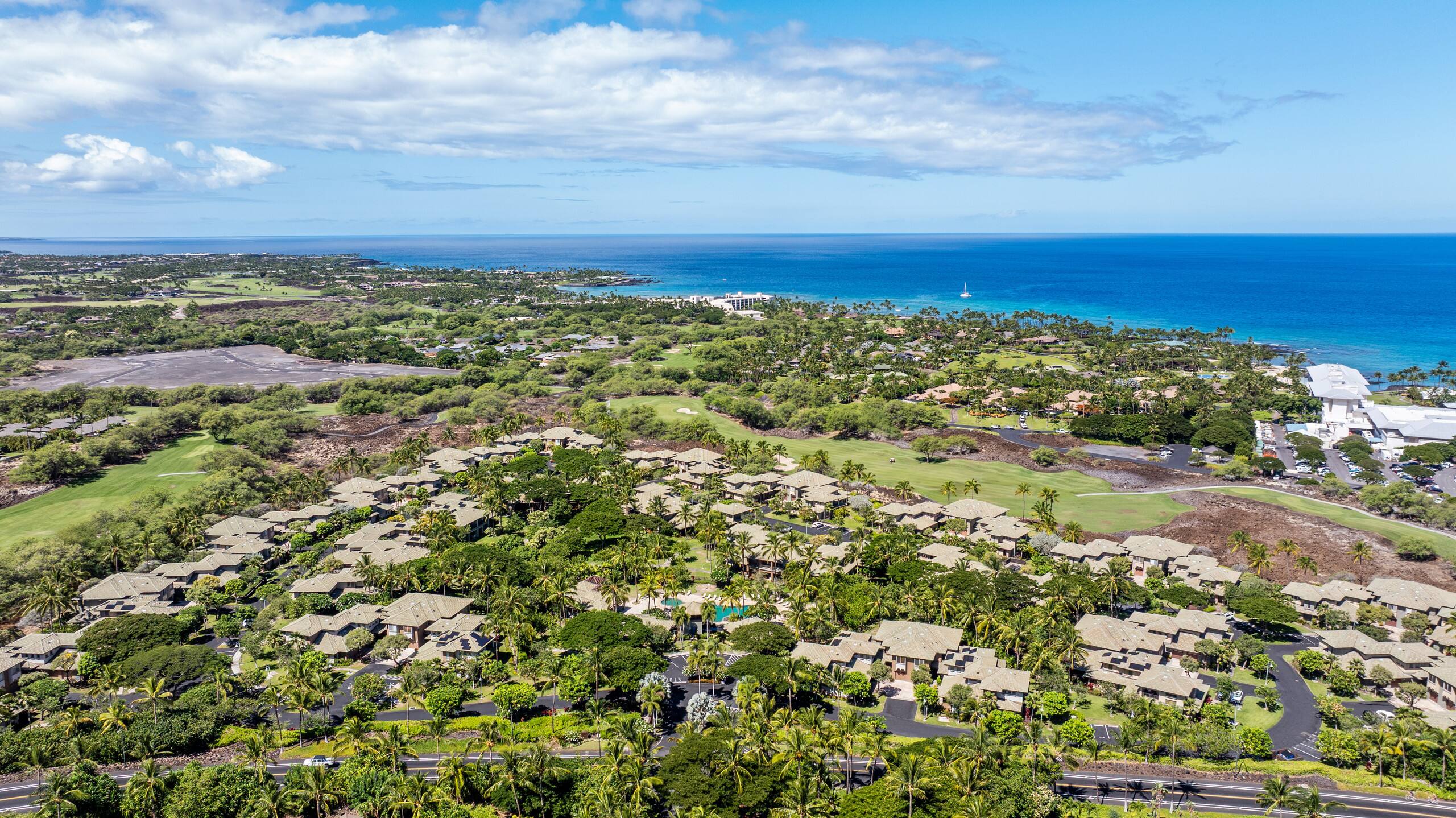 Condo in Waimea · ★5.0 · 2 bedrooms · 4 beds · 2.5 baths - Image 38
