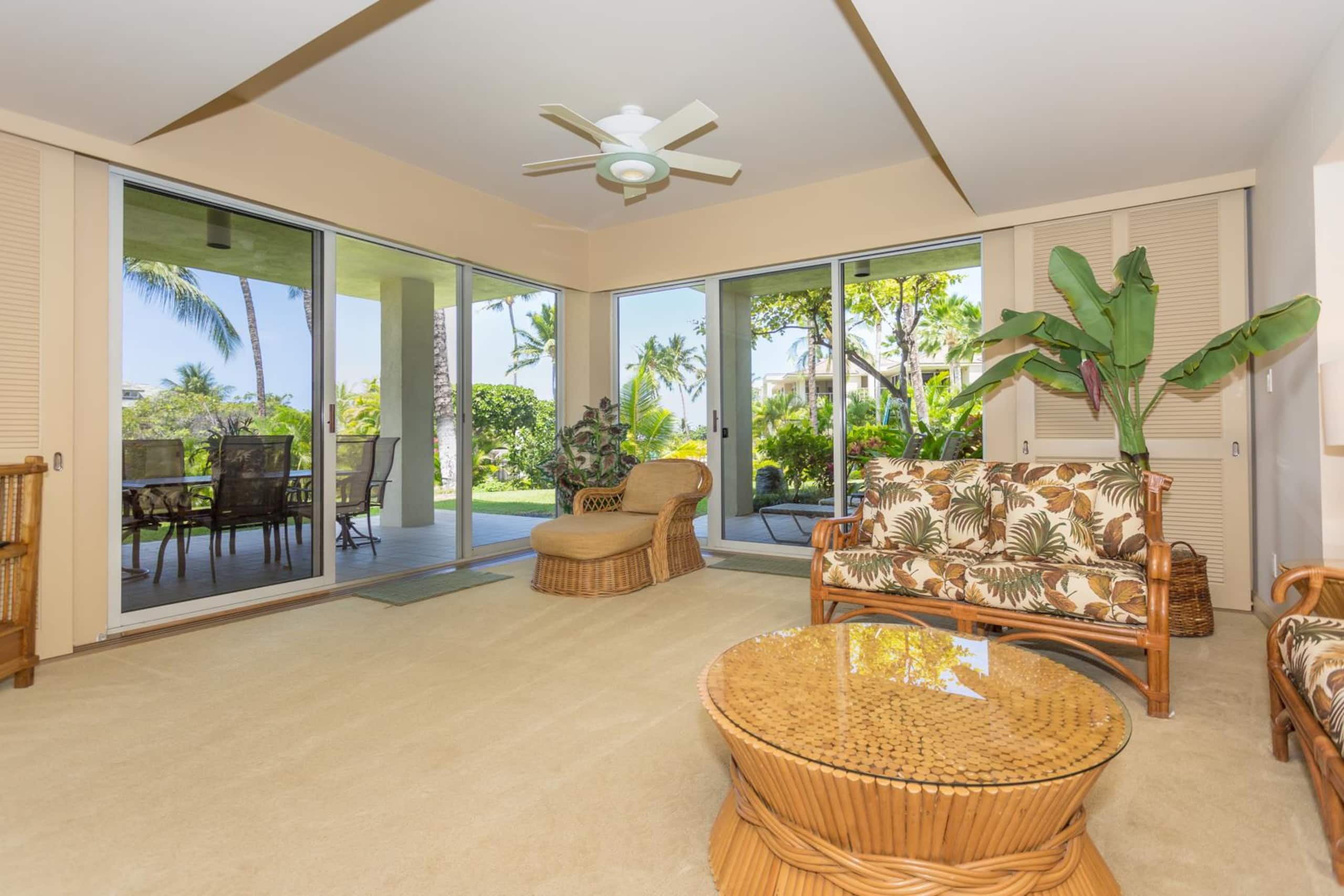 Ground Floor Condo by Hilton Resort, Near Beach - Photo 3
