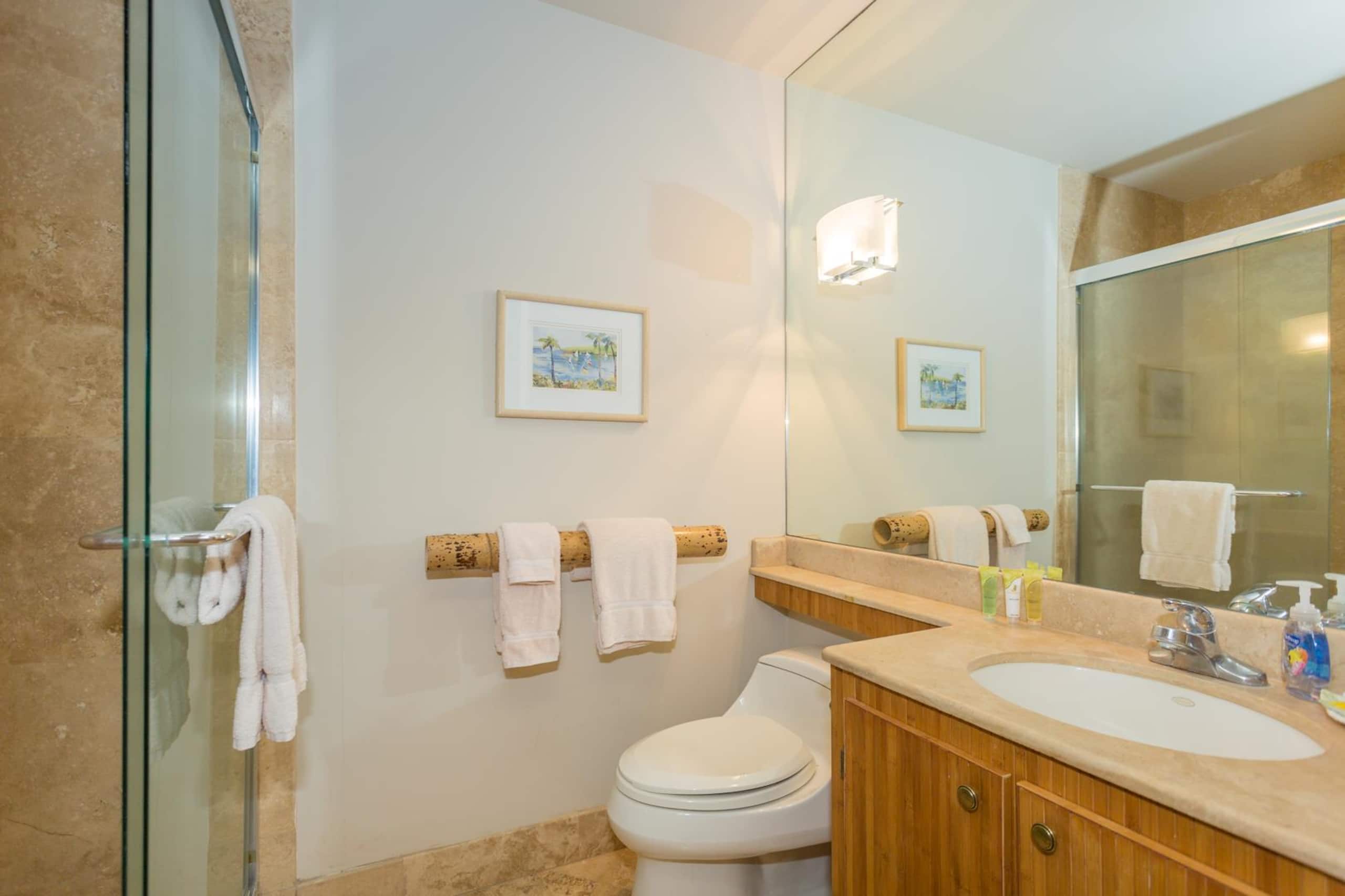Ground Floor Condo by Hilton Resort, Near Beach - Photo 15