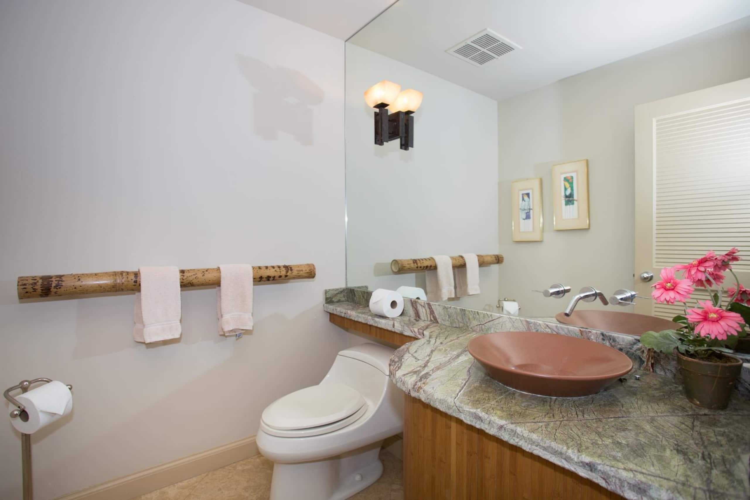 Ground Floor Condo by Hilton Resort, Near Beach - Photo 17