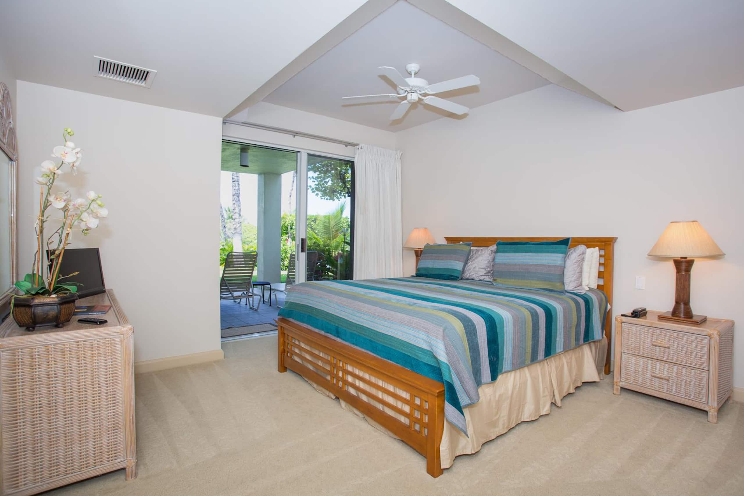 Ground Floor Condo by Hilton Resort, Near Beach - Photo 9