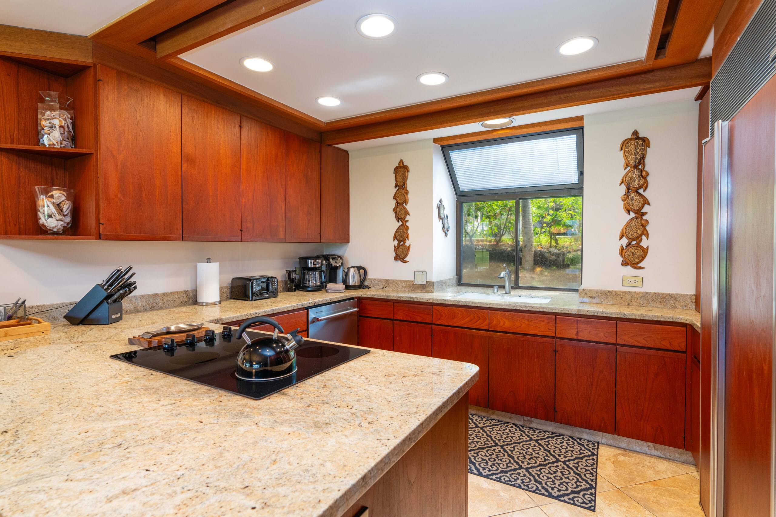 Condo in Waimea · ★4.33 · 2 bedrooms · 4 beds · 2.5 baths - Image 7