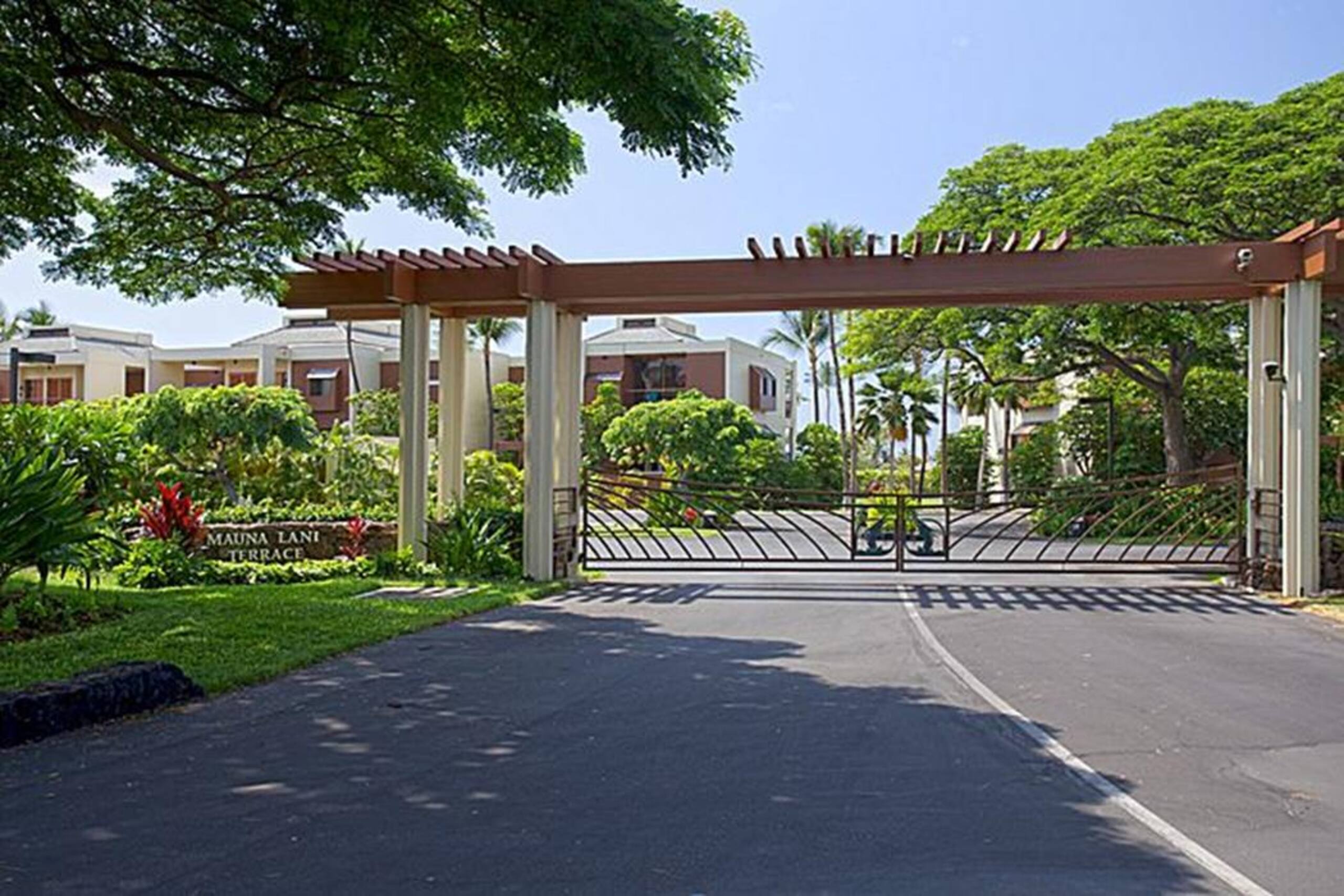 Condo in Waimea · ★4.33 · 2 bedrooms · 4 beds · 2.5 baths - Image 26