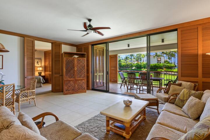 Mauna Lani Terrace 2 Bedroom Condo-Walk to Beach!