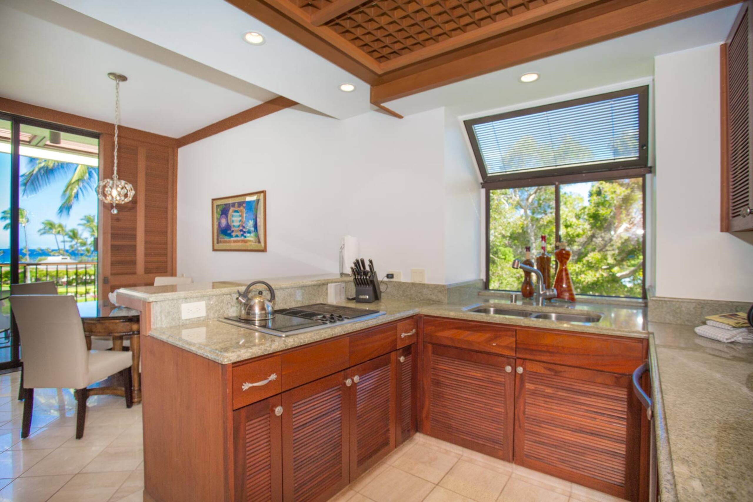 Condo in Waimea · ★5.0 · 1 bedroom · 2 beds · 2 baths - Image 8