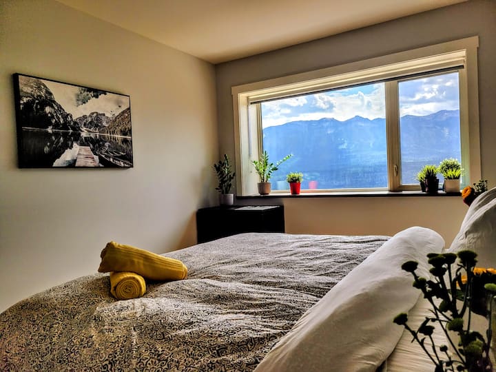 Monashee חדר שינה 2, מיטת קינג סייז