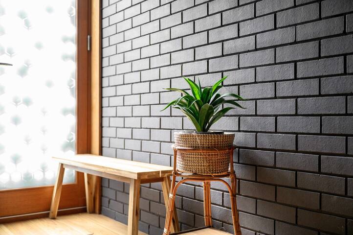 City SuperHost Luxury Canal Street Villa gallery image 4