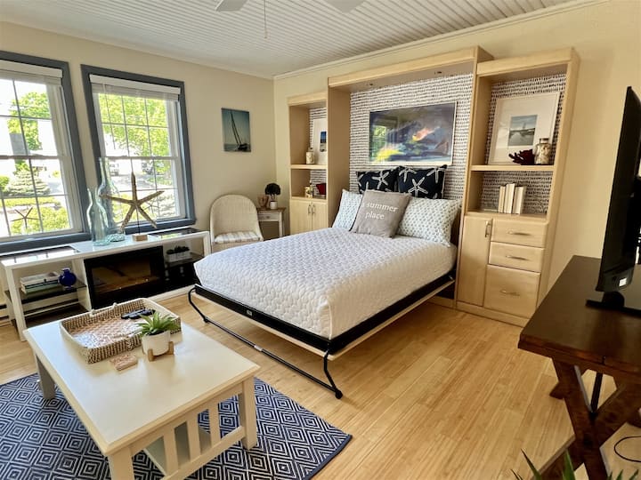 Cozy Downtown Ogunquit Condo! Condominiums for Rent in York, Maine