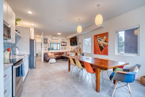 Massive 7BR/5BA | Sleeps 14 | Walk to Everything