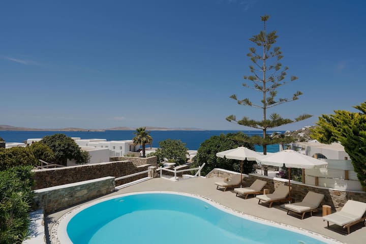 Villa Ioan with pool – My Rental Homes