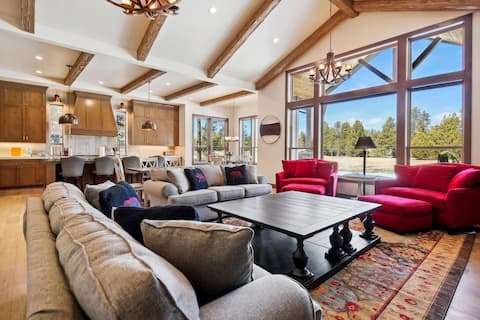 Dancing Rock "Grandview Lodge" (Caldera Springs)