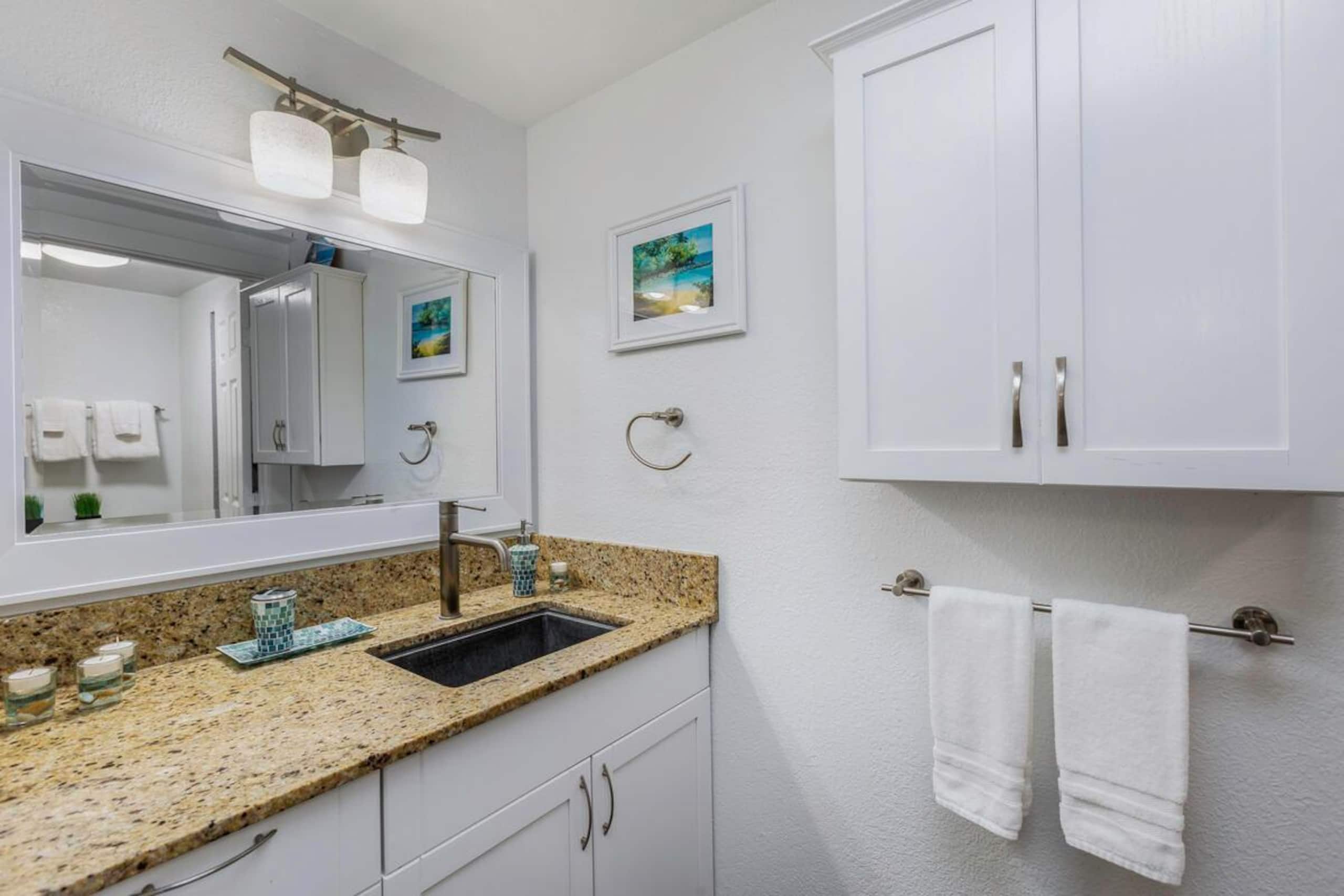 Home in Princeville · ★4.69 · 1 bedroom · 1 bed · 1 shared bath - Image 6