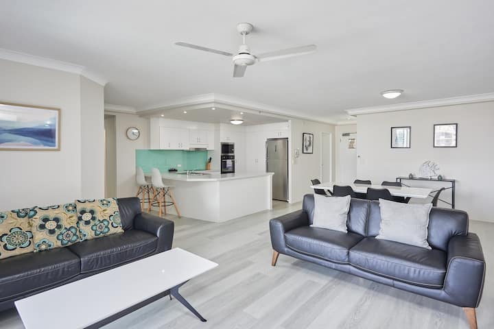 Cozy 3bedroom Apt 5-min To Heart Surfers Paradise - Gold Coast
