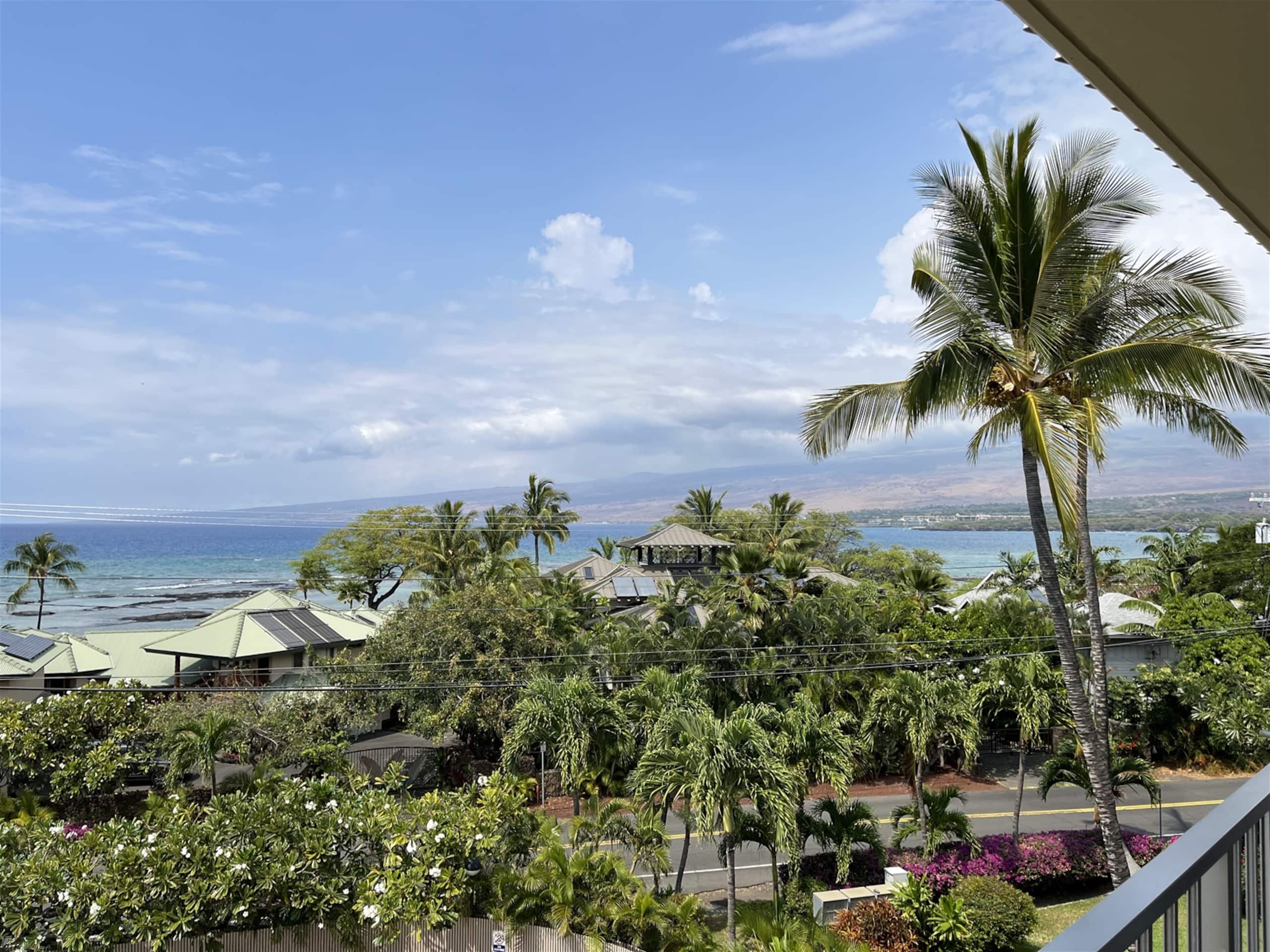 Condo in Waimea · ★4.74 · 4 bedrooms · 5 beds · 3 private baths - Image 38