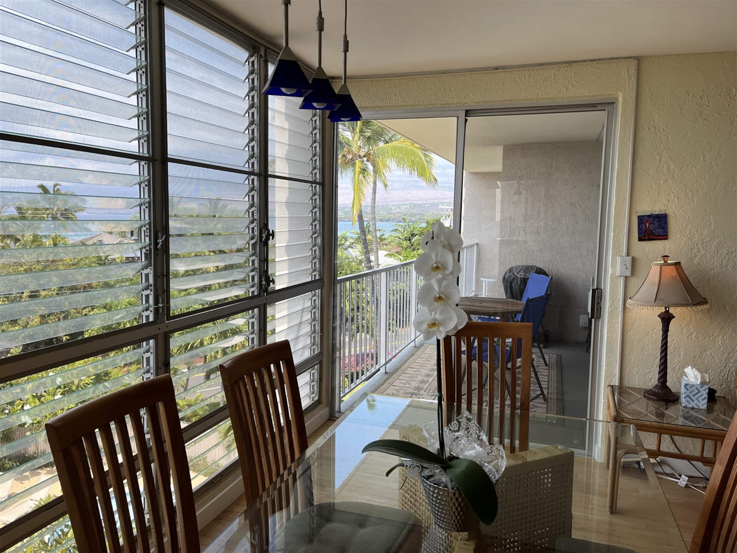 Condo in Waimea · ★4.74 · 4 bedrooms · 5 beds · 3 private baths - Image 5