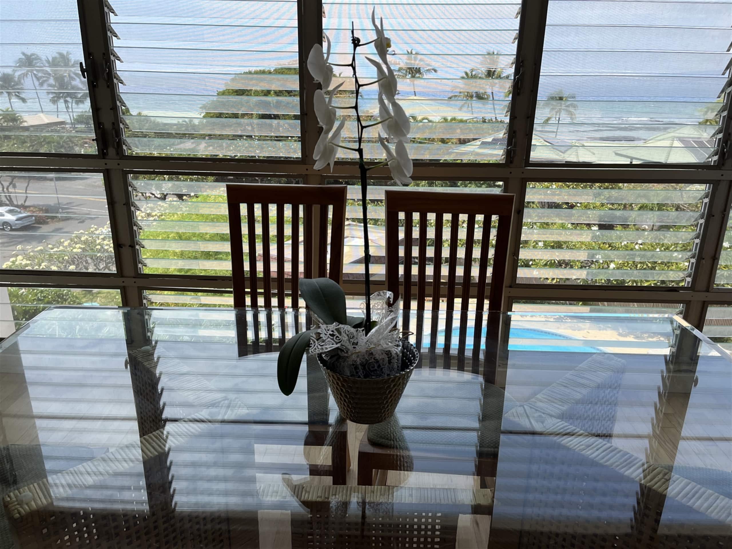 Condo in Waimea · ★4.74 · 4 bedrooms · 5 beds · 3 private baths - Image 4