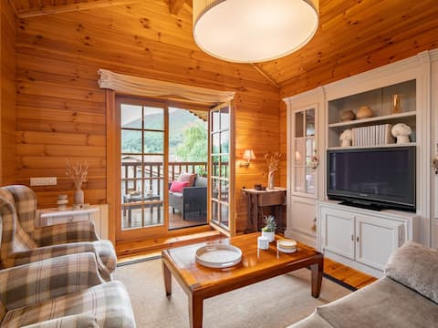 Camprodon escape near the river