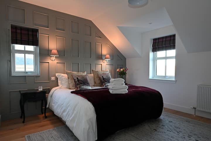 Kipney Farmhouse bedroom