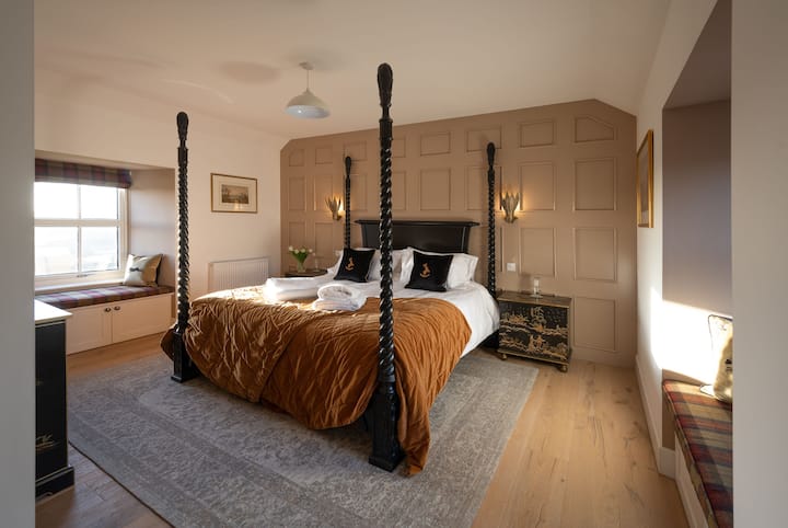 Kipney Farmhouse bedroom