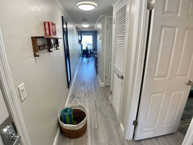 Listing in Town N Country