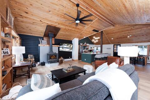 Hesperus Mountain Chalet | Mtn Views, Fireplace, Y