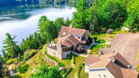 The Vista - Magnificent Waterfront & Hot Tub