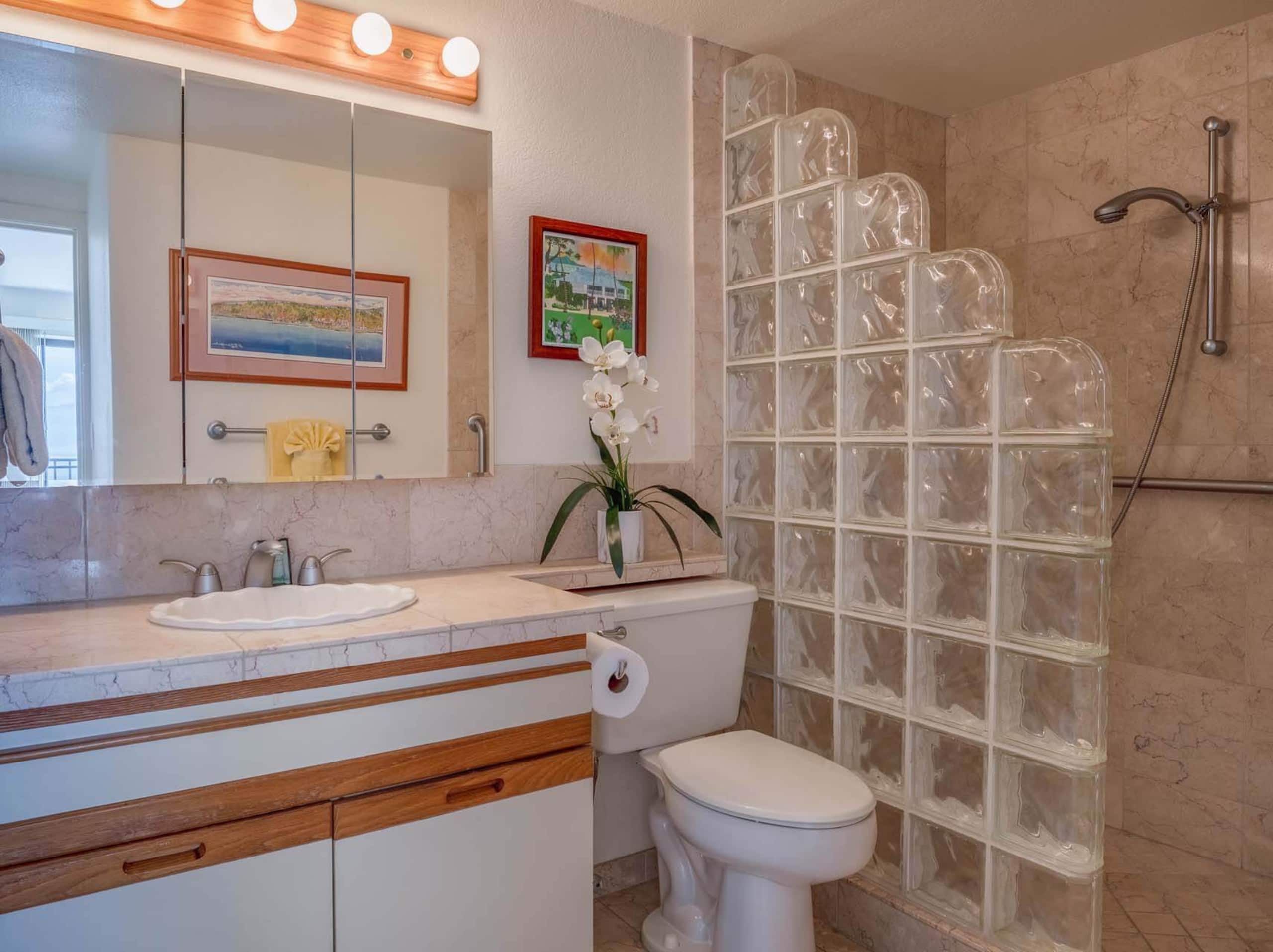 Condo in Wailuku · ★4.78 · 2 bedrooms · 2 beds · 2 shared baths - Image 19