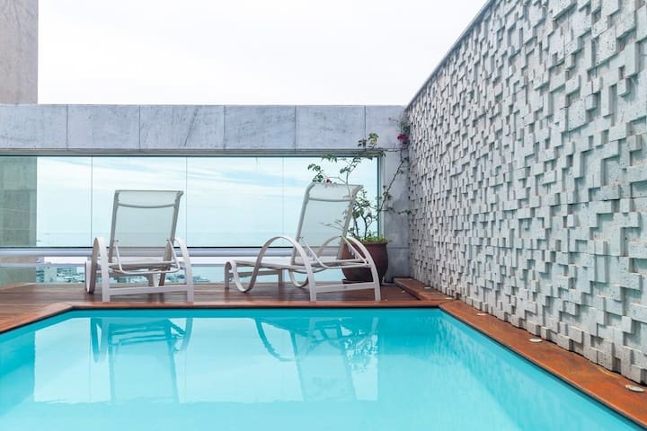 Leblon | Quiet Penthouse with 4 Suites