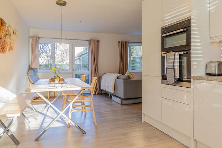 Modern 2 Bd W/ Garden In The Heart Of Tetbury - Tetbury