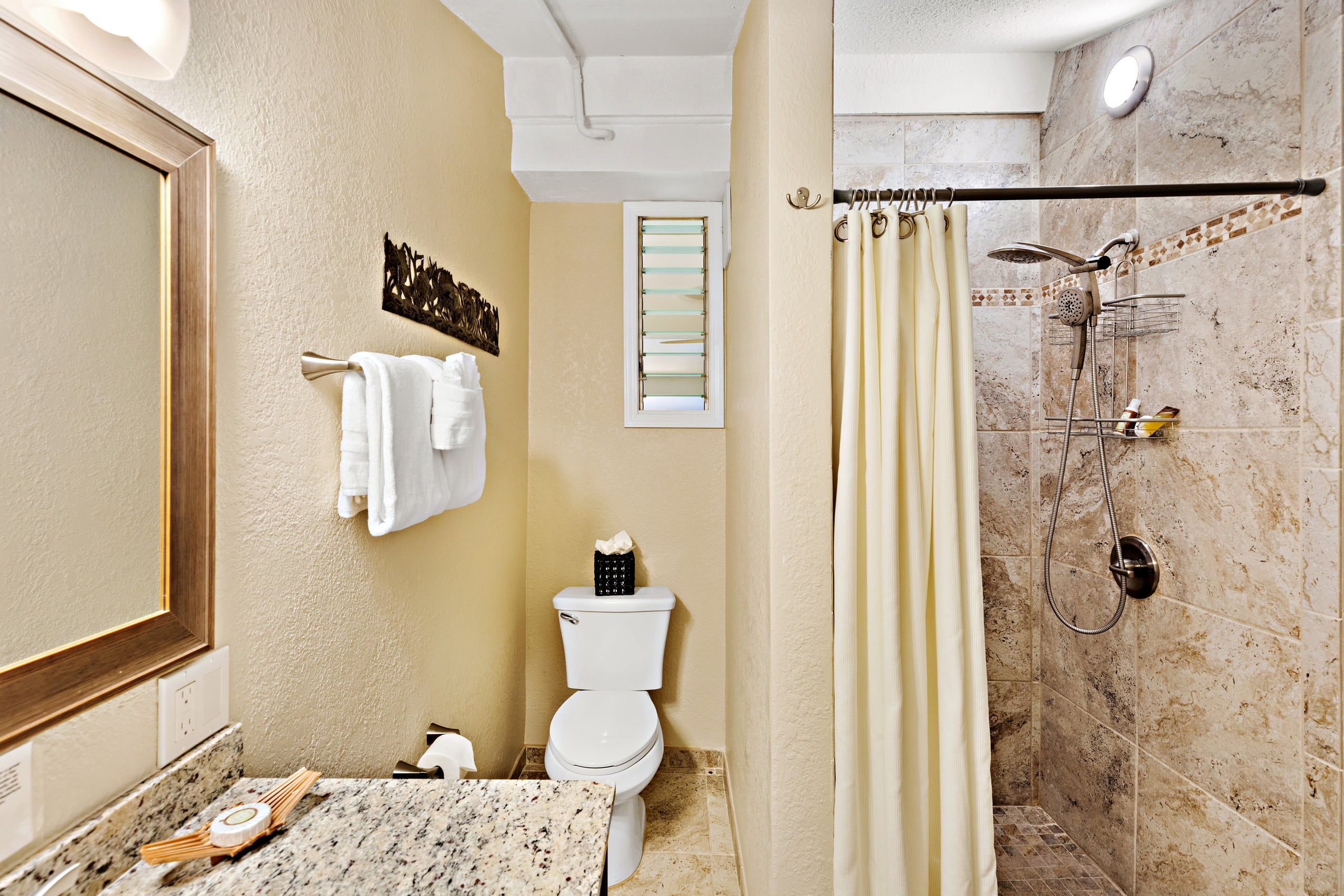 Condo in Lahaina · ★4.93 · 2 bedrooms · 2 beds · 2 private baths - Image 20