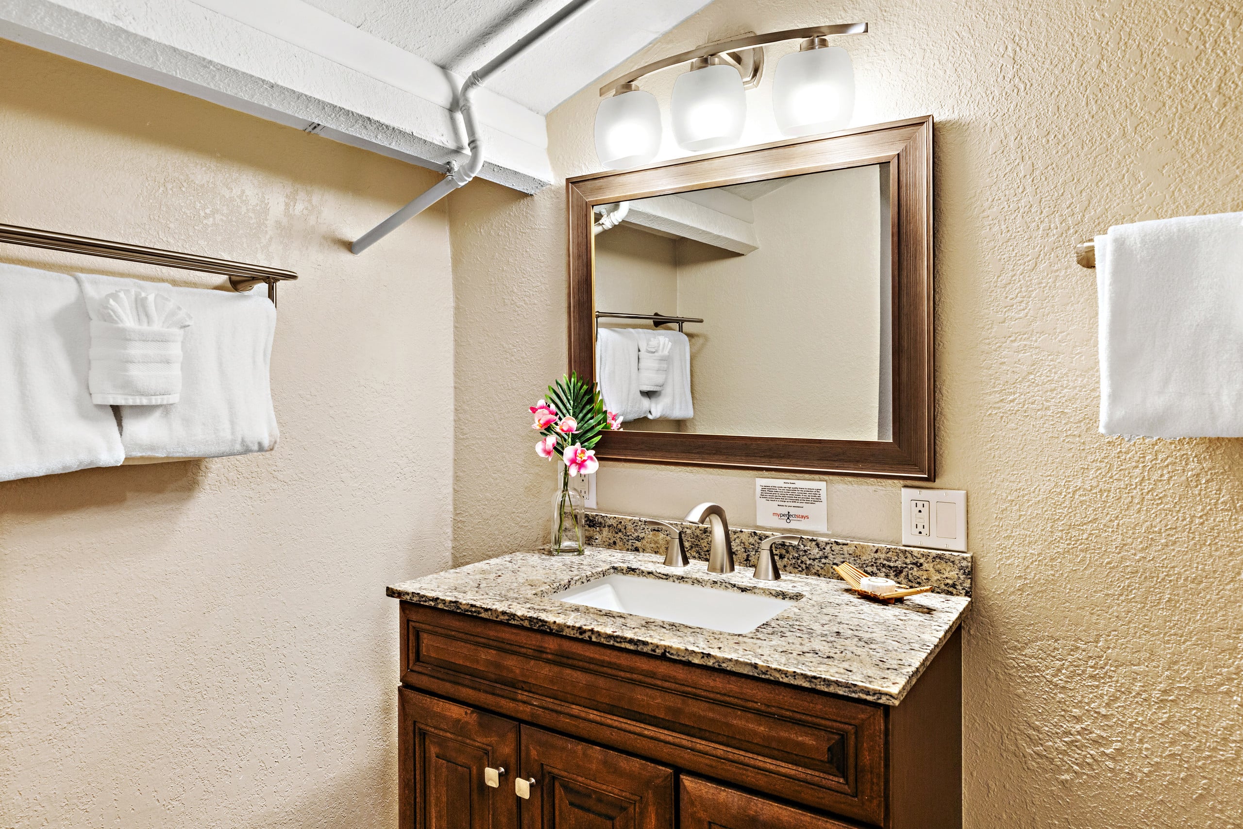 Condo in Lahaina · ★4.93 · 2 bedrooms · 2 beds · 2 private baths - Image 21