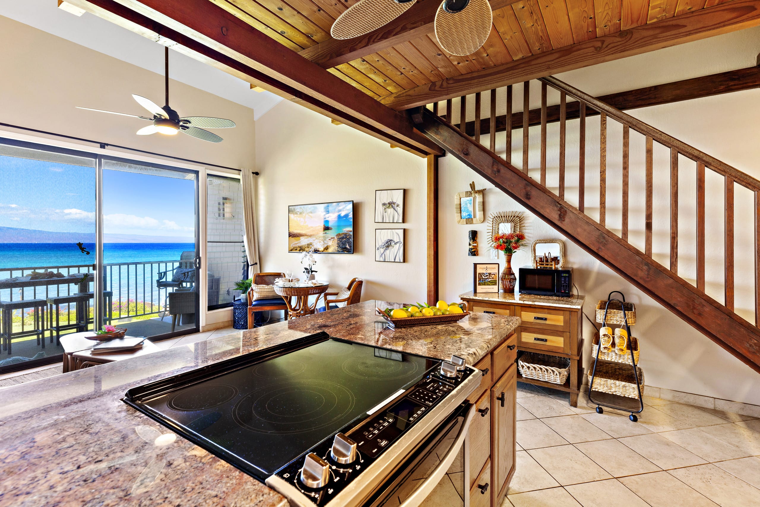 Condo in Lahaina · ★4.93 · 2 bedrooms · 2 beds · 2 private baths - Image 9