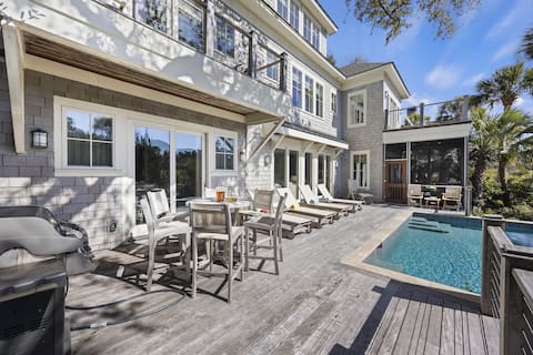 Lux. 7 Bed Home with Private Pool + Close to Beach