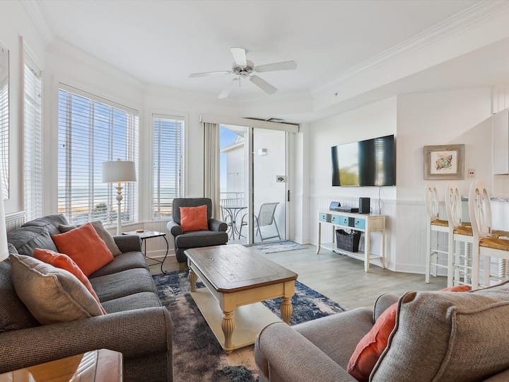 4th Floor Villa W/ Amenities & Ocean Views - Hilton Head Island, SC