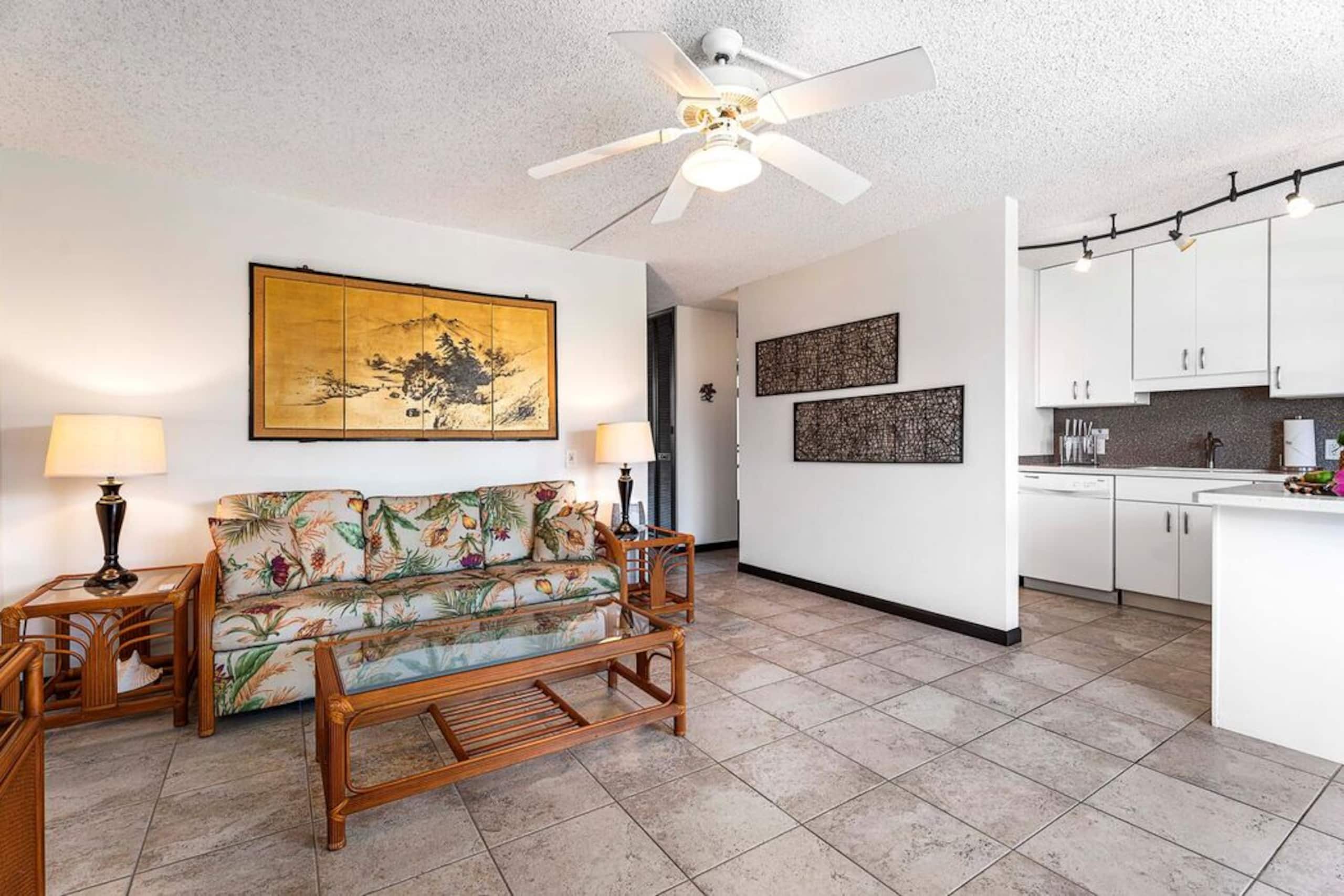 Condo in Kailua-Kona · ★4.8 · 1 bedroom · 2 beds · 1 private bath - Image 13