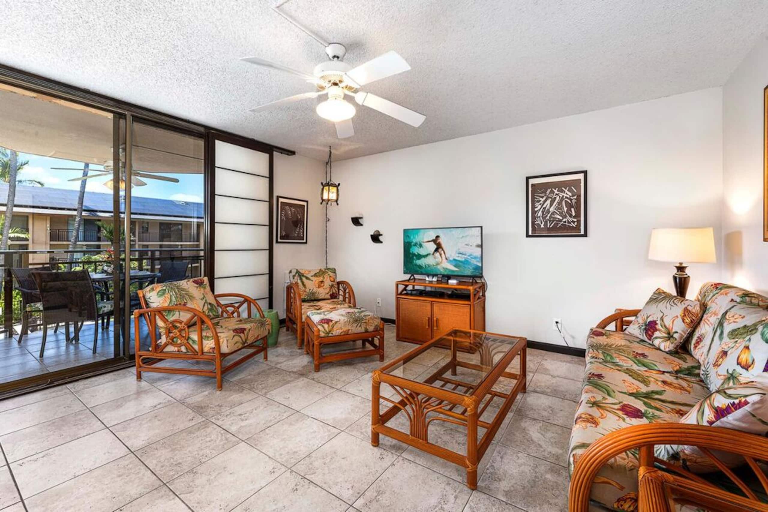 Condo in Kailua-Kona · ★4.8 · 1 bedroom · 2 beds · 1 private bath - Image 11