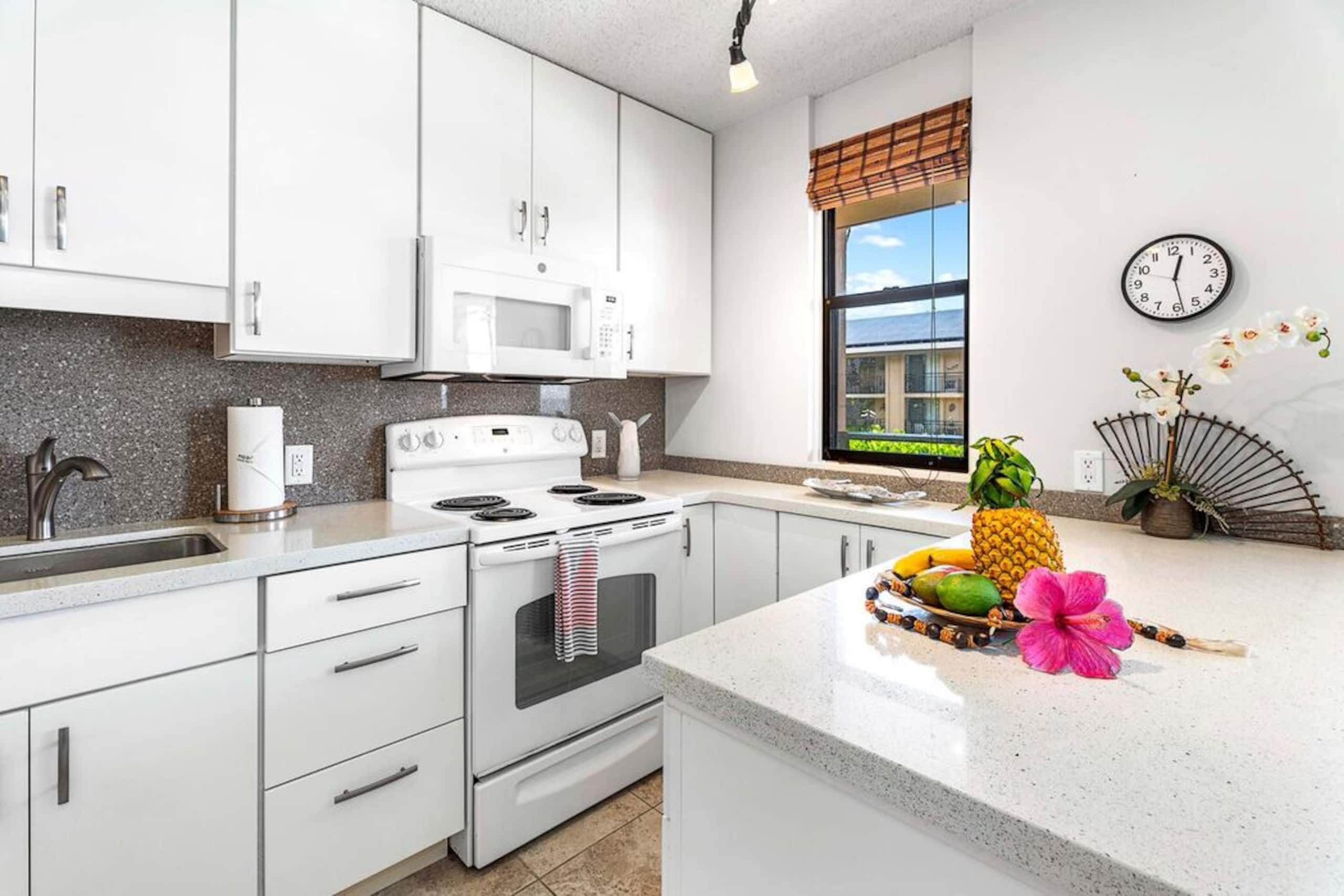 Condo in Kailua-Kona · ★4.8 · 1 bedroom · 2 beds · 1 private bath - Image 3