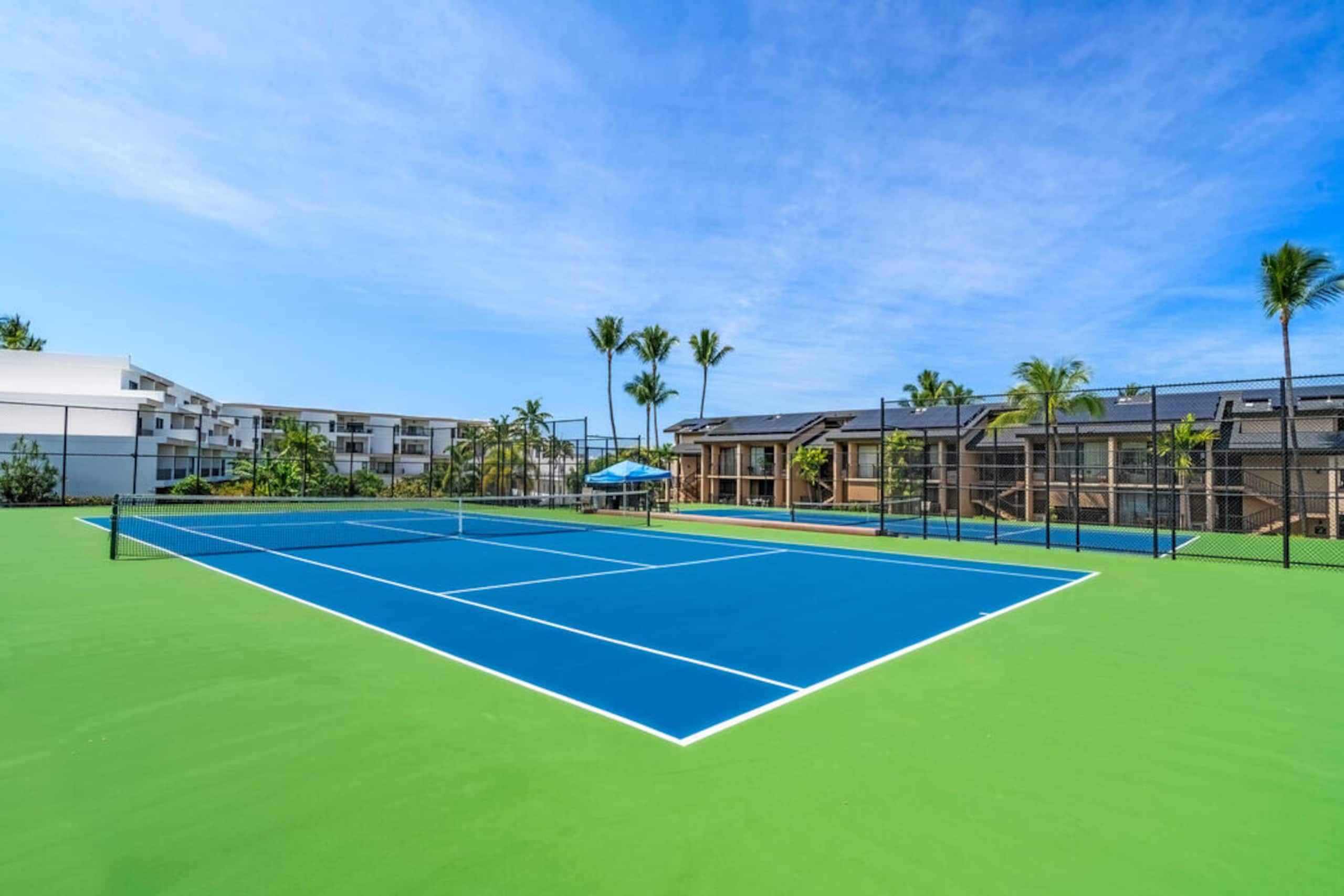 Condo in Kailua-Kona · ★4.8 · 1 bedroom · 2 beds · 1 private bath - Image 32