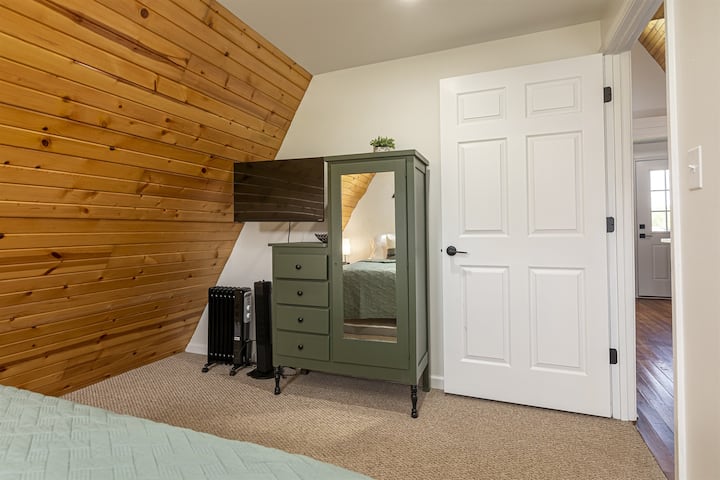 2br A-frame Cabin W/ Hot Tub Near Wine Trail - Illinois