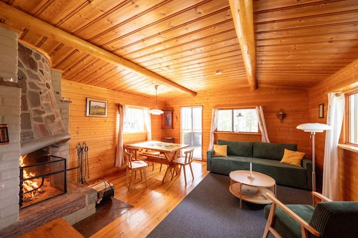 Wohnzimmer
Haupthaus