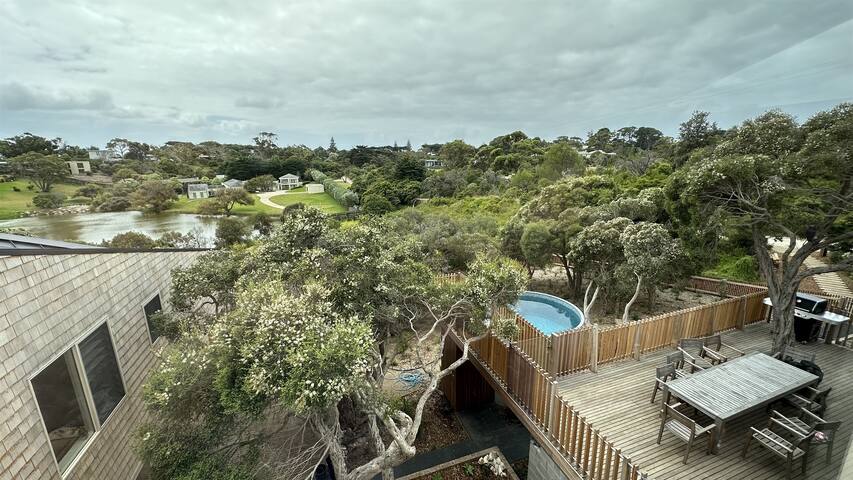 Portsea Shingle House gallery image 2