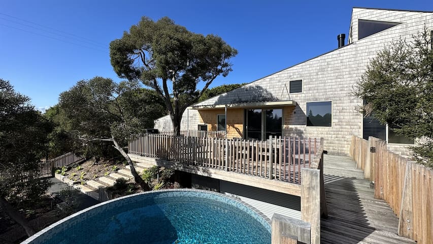 Portsea Shingle House