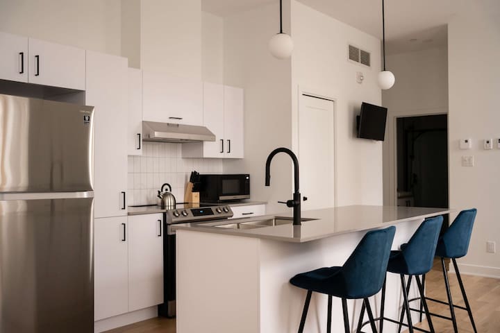 Luxury In Transit managed Airbnb listing 1