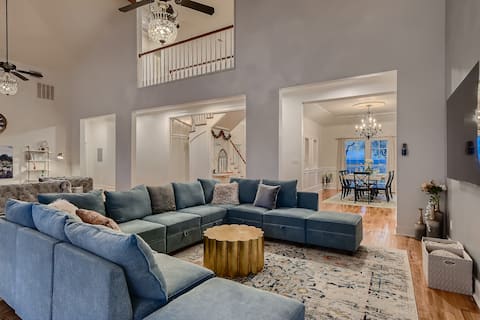 83-Acre Estate, Pool, Bar & Dark Sky Stargazing