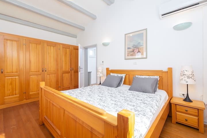 غرفة النوم 1