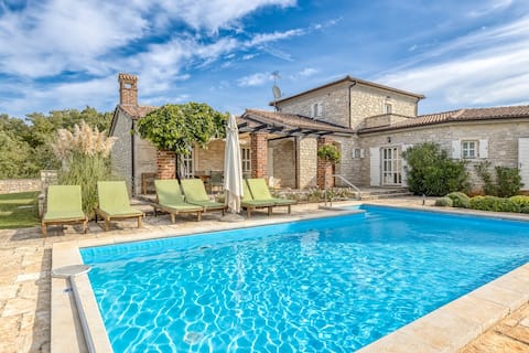 Top performing Airbnb: Villa angelica in Rakovci Racovaz